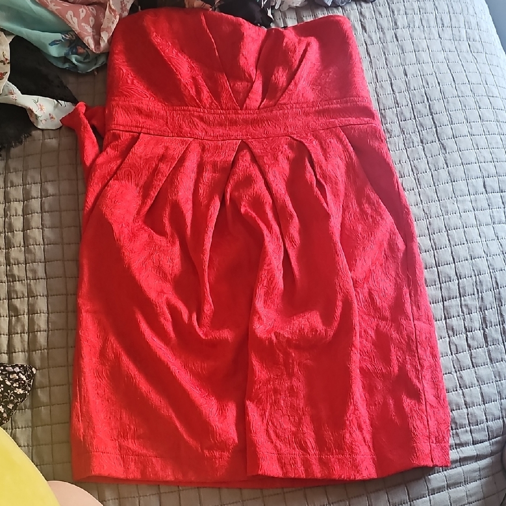 Elegant Red Strapless Dress